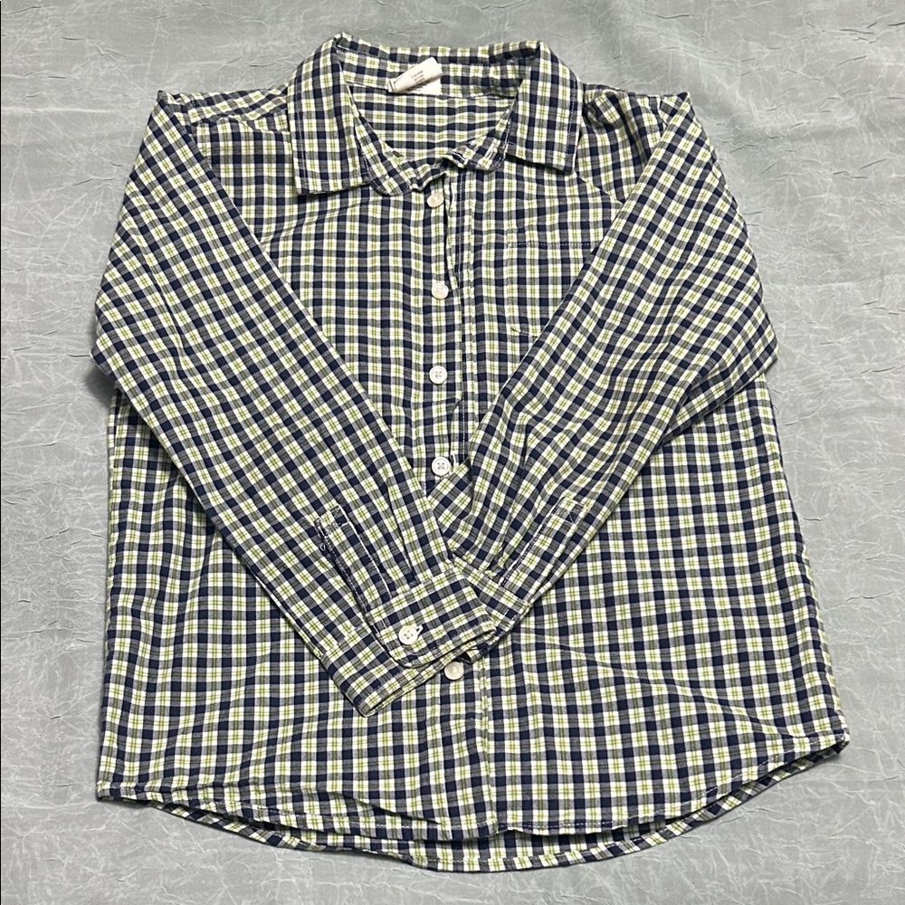 •CRAZY 8• Button Down!